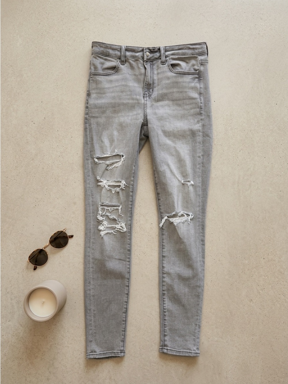 American Eagle Hi-Rise Jegging Size 6 Regular Gray Distressed Ripped Jeans AE